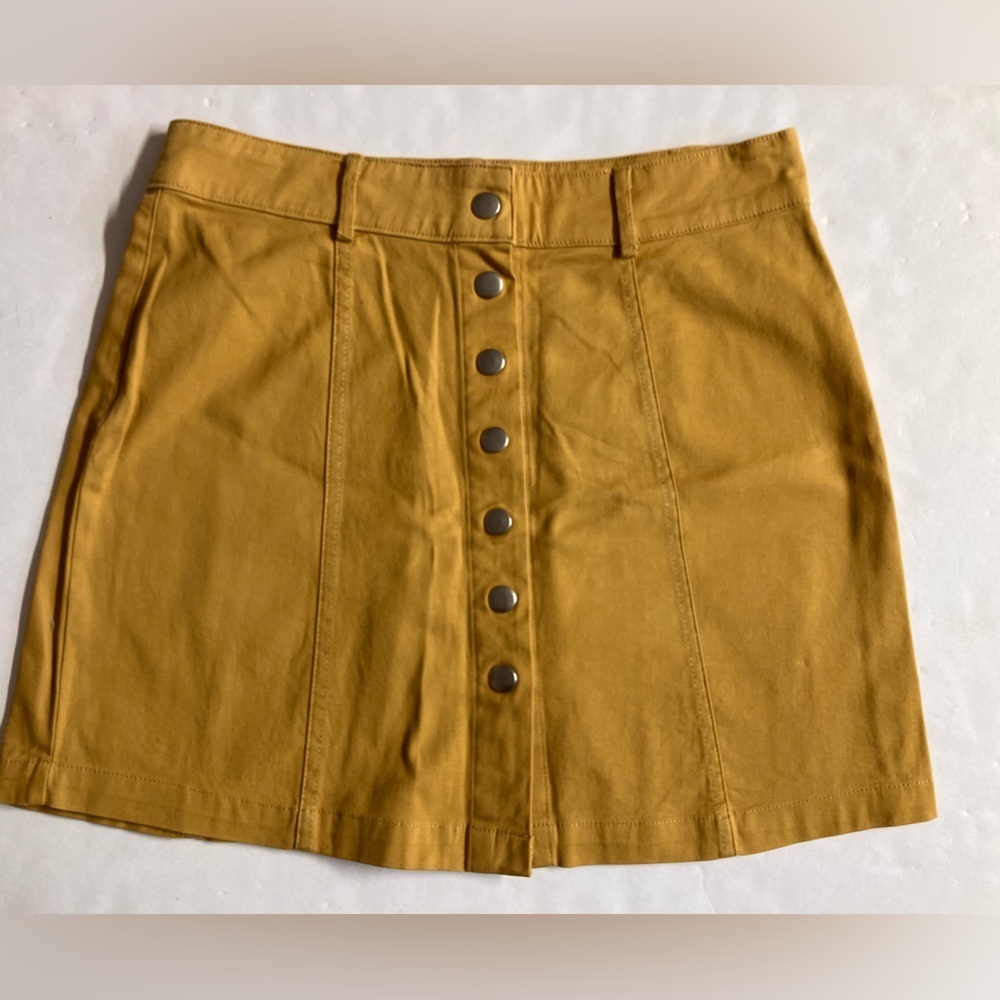 Women’s Mini Skirt, Medium, Mustard Yellow, Snap Front Closure